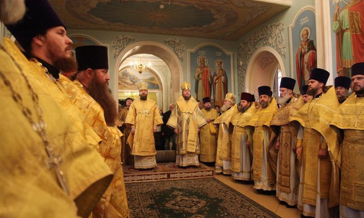 Епископ Викентий поздравил главу Челябинской митрополии с Днем ангела